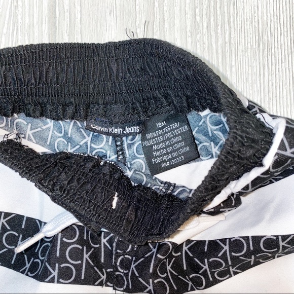Calvin Klein Jeans Swim Trunks Size 18 Months - Picture 5 of 5